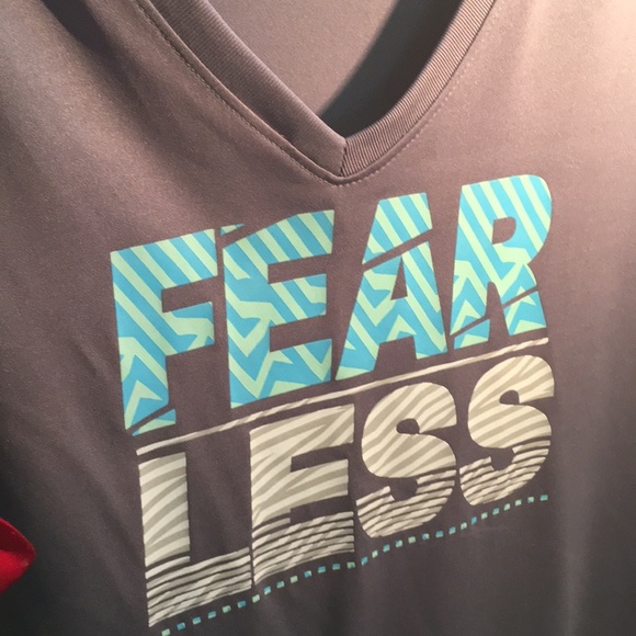 Danskin gray athletic “fear less” graphic sexy yoga gym athletic top S 4-6 NEW - Picture 2 of 16